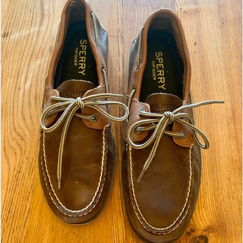 Sperry boat shoes